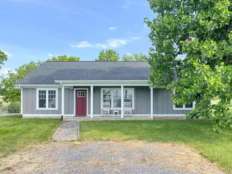 115 Guthrie Rd, Stuarts Draft, VA 24477 photo 1