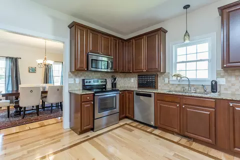1018 Pendleton Dr, Waynesboro, VA 22980 photo 7
