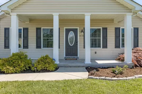 1018 Pendleton Dr, Waynesboro, VA 22980 photo 38