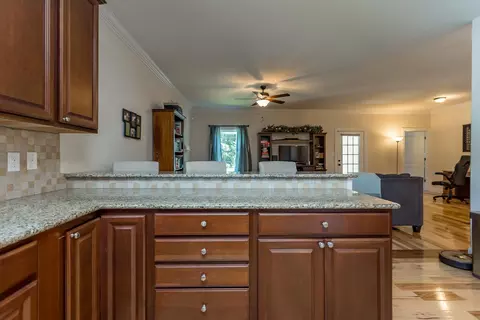 1018 Pendleton Dr, Waynesboro, VA 22980 photo 11