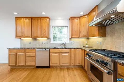 48 Maplevale Dr, Palmyra, VA 22963 photo 6
