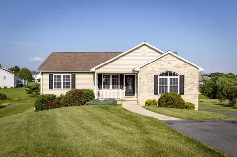 50 Danforth Dr, Weyers Cave, VA 24486 photo 1