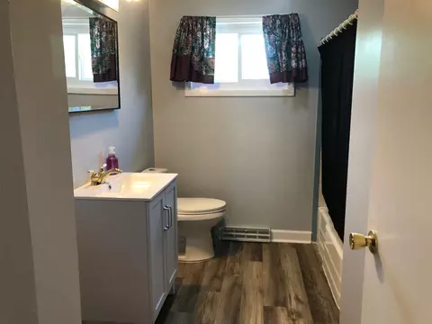 315 Commodore St, Staunton, VA 24401 photo 13