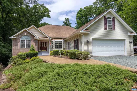 56 Jefferson Dr, Palmyra, VA 22963 photo 1
