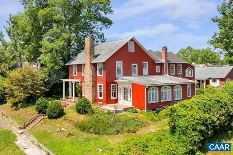 665 Walnut Ave, Waynesboro, VA 22980 photo 1