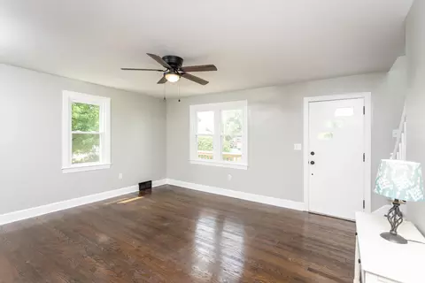 122 3rd St, Broadway, VA 22815 photo 4