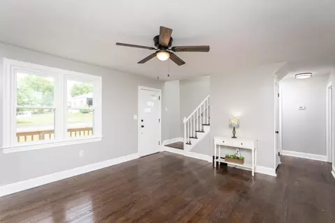 122 3rd St, Broadway, VA 22815 photo 3