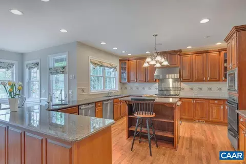 3219 Darby Rd, Keswick, VA 22947 photo 9