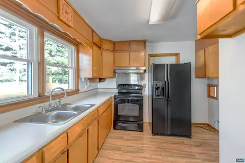 1542 Orange Rd, Pratts, VA 22731 photo 12
