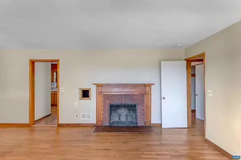 1542 Orange Rd, Pratts, VA 22731 photo 8