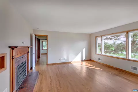 1542 Orange Rd, Pratts, VA 22731 photo 7
