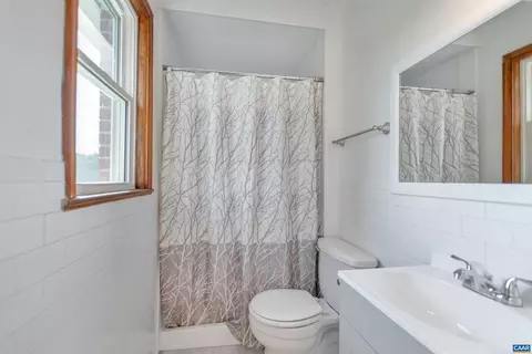 1542 Orange Rd, Pratts, VA 22731 photo 18