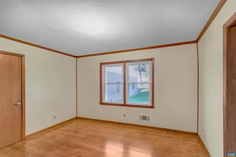 1542 Orange Rd, Pratts, VA 22731 photo 13