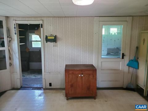 1252 Howell Dr, Thaxton, VA 24174 photo 8