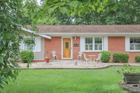 43 Forest Dr, Stuarts Draft, VA 24477 photo 5