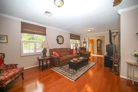 43 Forest Dr, Stuarts Draft, VA 24477 photo 23