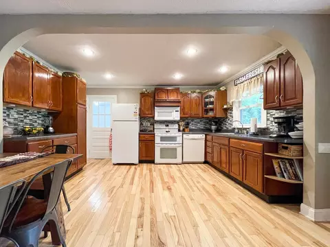 555 Dabneys Rd, Raphine, VA 24472 photo 13