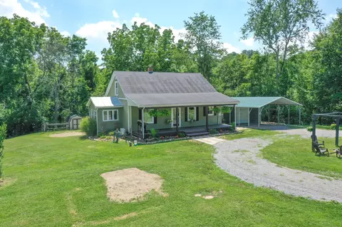 555 Dabneys Rd, Raphine, VA 24472 photo 1