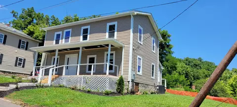 221 Richardson St, Staunton, VA 24401