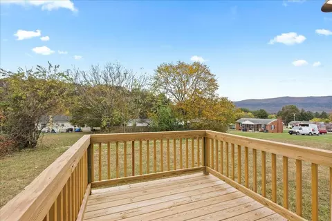 811 Eighth St, Shenandoah, VA 22849 photo 21
