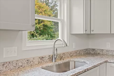 811 Eighth St, Shenandoah, VA 22849 photo 8