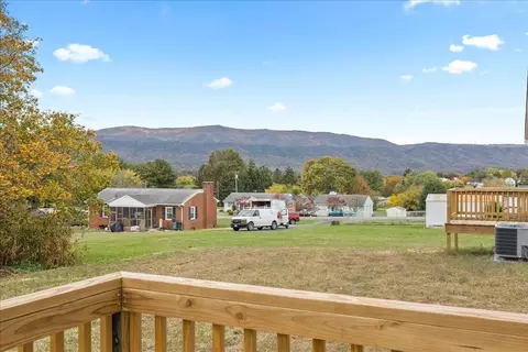 811 Eighth St, Shenandoah, VA 22849 photo 22