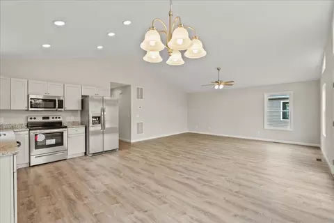 811 Eighth St, Shenandoah, VA 22849 photo 9