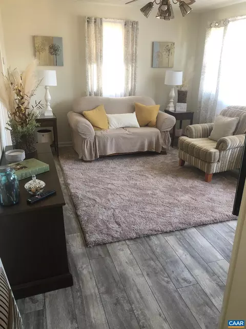 904 Rougemont Ave, Charlottesville, VA 22902 photo 6