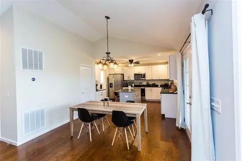 470 Mesa Ct, Broadway, VA 22815 photo 8
