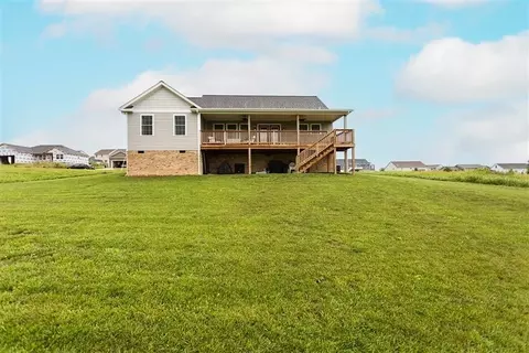 470 Mesa Ct, Broadway, VA 22815 photo 2