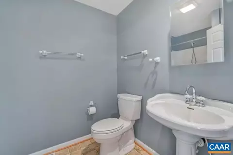 41 Stanley Ln, Troy, VA 22974 photo 14