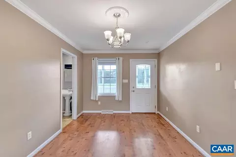 41 Stanley Ln, Troy, VA 22974 photo 4