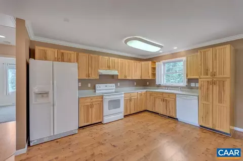 41 Stanley Ln, Troy, VA 22974 photo 11