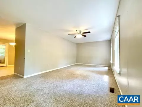 13 Riverside Dr, Palmyra, VA 22963 photo 4