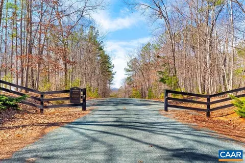 30 Bybee Estates Ln, Palmyra, VA 22963