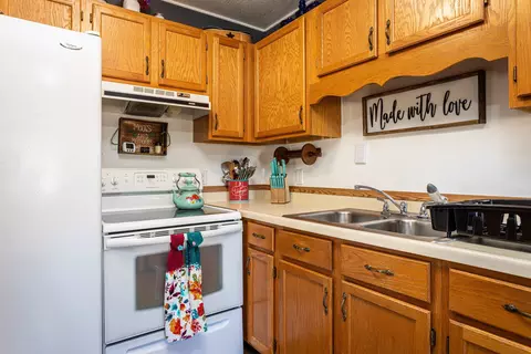 230 E Springbrook Rd E, Broadway, VA 22815 photo 9