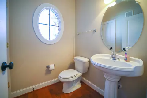 2425 Forest Dr, Waynesboro, VA 22980 photo 39