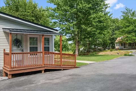 857 Wilda Rd, Stuarts Draft, VA 24477 photo 3