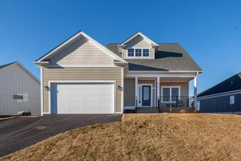 129 Chamberlain Dr, Staunton, VA 24401