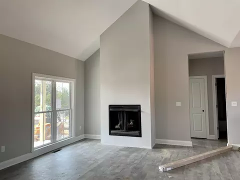 131 Chamberlain Dr, Staunton, VA 24401 photo 7