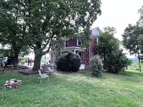 1083 Balsley Rd, Staunton, VA 24401