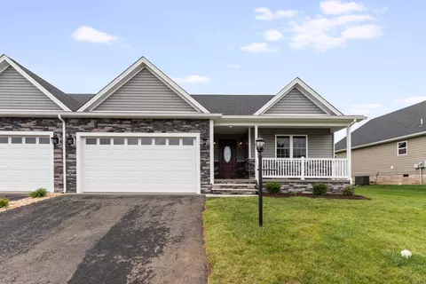 113 Lake View Cir, Waynesboro, VA 22980