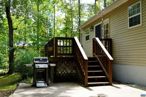6 Evergreen Ln, Palmyra, VA 22963 photo 13