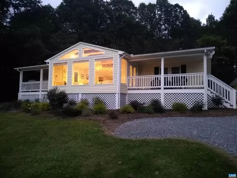 449 Mann Ln, Shipman, VA 22971 photo 2