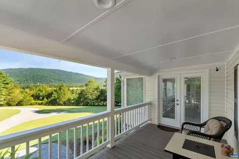 449 Mann Ln, Shipman, VA 22971 photo 4