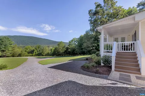 449 Mann Ln, Shipman, VA 22971 photo 3