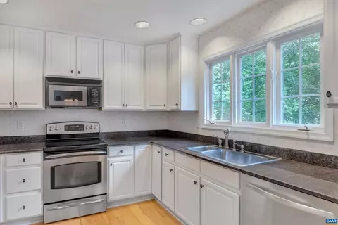 11 Laguna Rd, Palmyra, VA 22963 photo 9