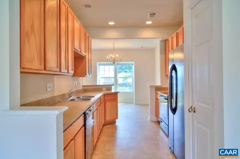 96 Villa Cir, Palmyra, VA 22963 photo 10