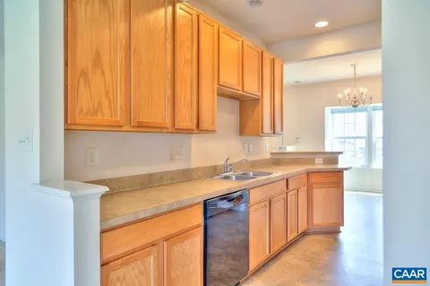 96 Villa Cir, Palmyra, VA 22963 photo 12
