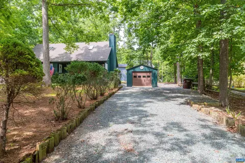 28 Maplevale Dr, Palmyra, VA 22963 photo 3